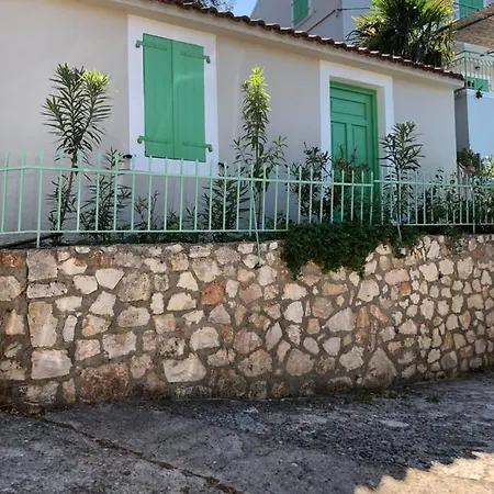 Penelope - Sea View House Daire Evretí